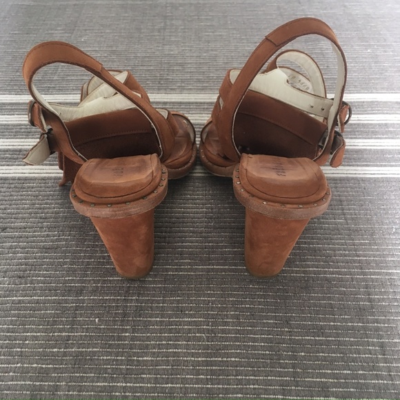 Freda Salvador Fringed Gladiator Block Heel Sandals In Camel Suede US 6.5 - Picture 9 of 13